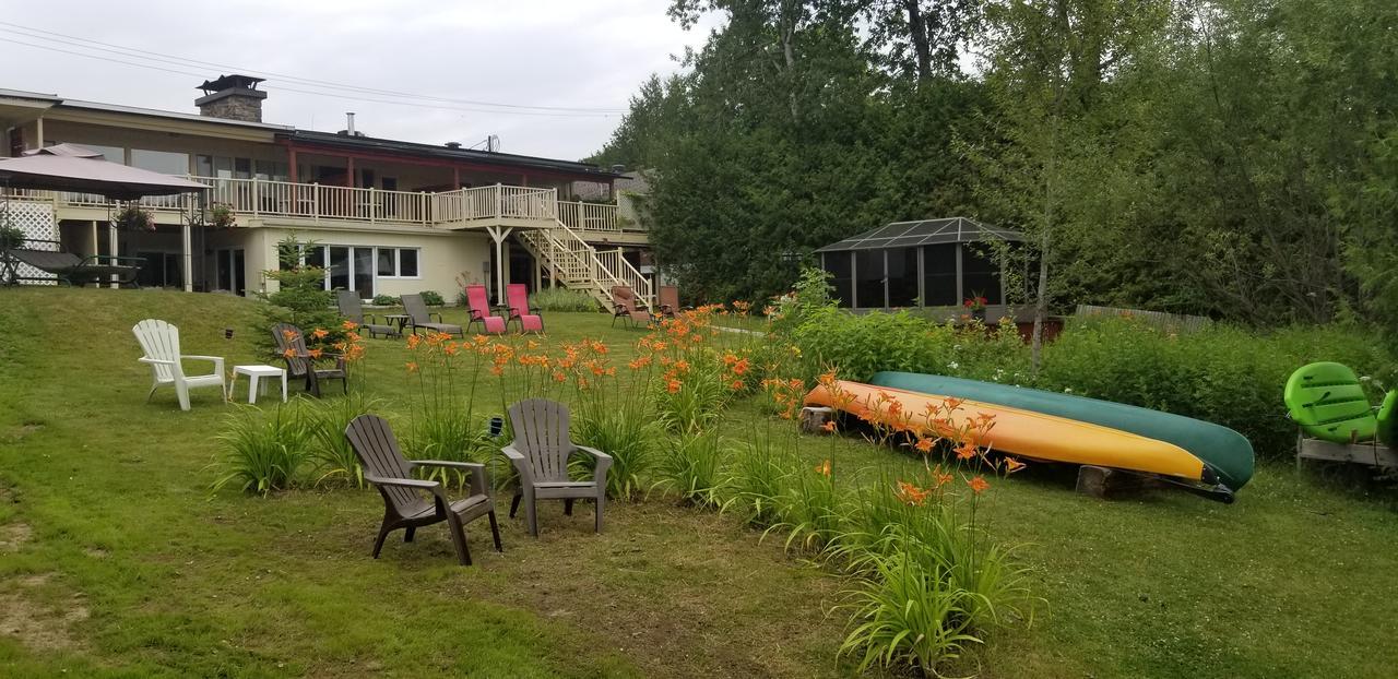 Auberge Aux Nuits de Rêve Sainte-Agathe-des-Monts Buitenkant foto